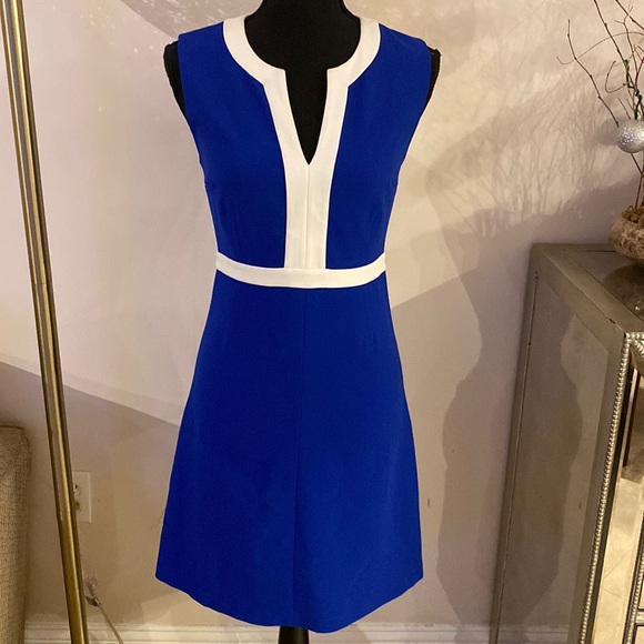 Diane Von Furstenberg Dresses & Skirts - Diane von Furstenberg gorgeous dress size 0